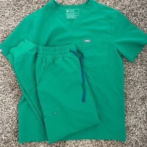 Figs Green Scrub Set